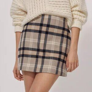 New Aritzia Classic Wool Blend Plaid A-Line Mini Skirt Beige Black 2 $98